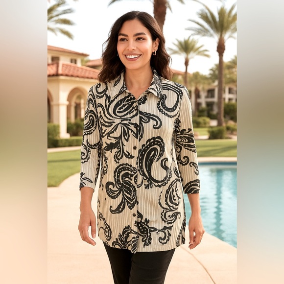 Chico’s Travelers Collection Black Cream Paisley Long Tunic Top Size 1 (M/L) - Picture 1 of 12